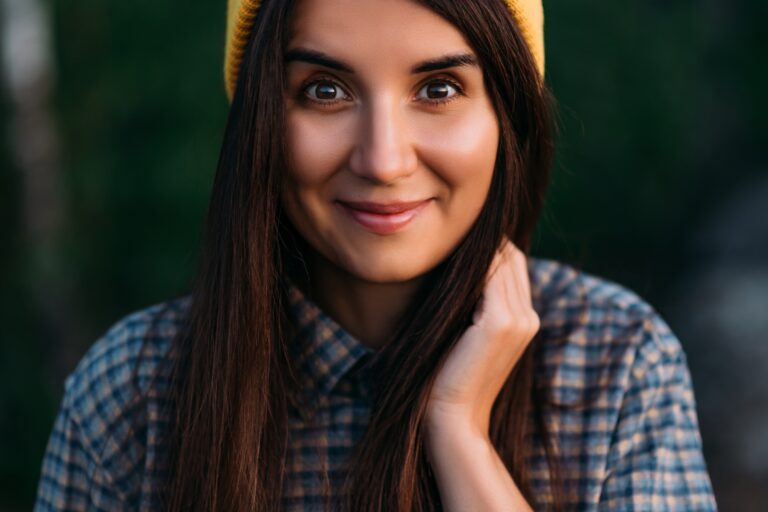 portrait-of-a-traveler-girl-in-a-yellow-cap-portrait-of-a-female-tourist