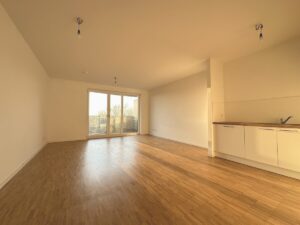 Wohn- & Essbereich mit offener Küche