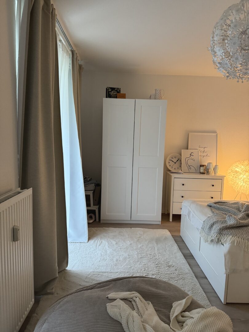 Wohn-/Schlafzimmer (2)