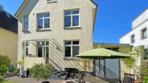 Außenansicht (Sommer)