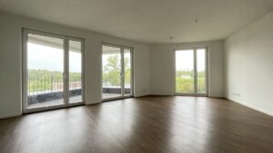 Wohnzimmer + Balkon