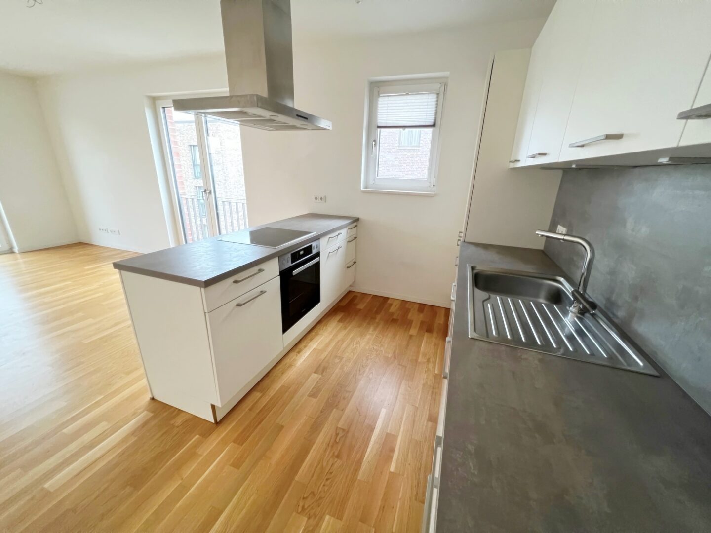 Bsp. Einbauküche - Ansicht 2