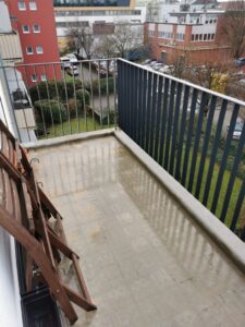 Rückwärtiger Balkon