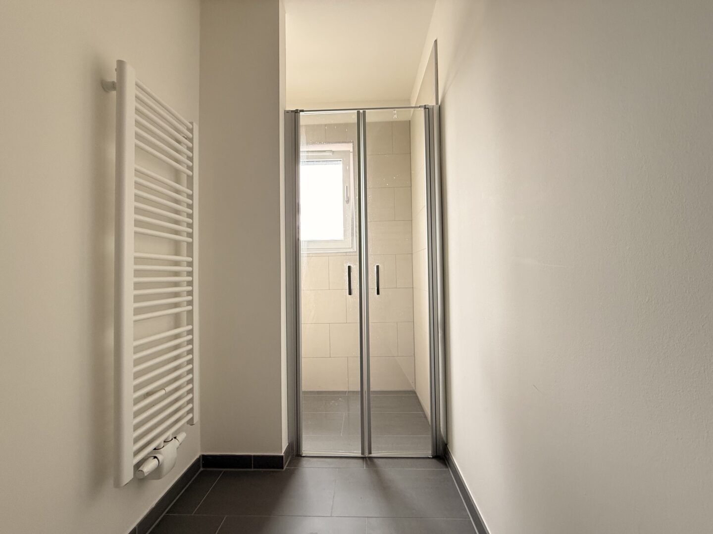 Badezimmer Ansicht 2