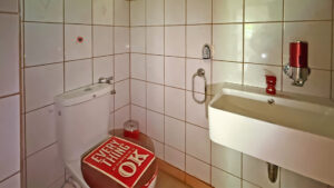 Gäste-WC (Haushälfte 2)