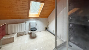 Badezimmer OG (Haushälfte 2)