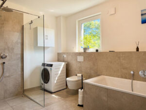 Badezimmer 1