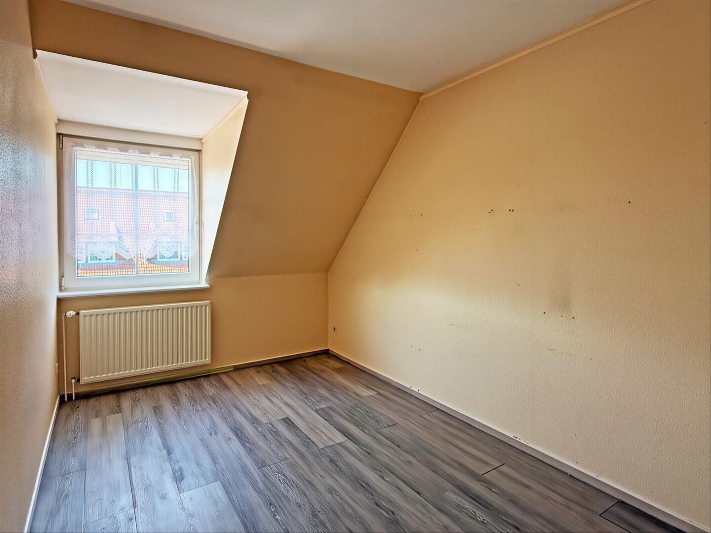 Zimmer-2 im OG