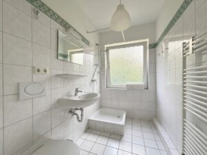 Bad mit Dusche