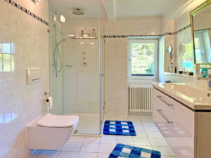 Badezimmer 1