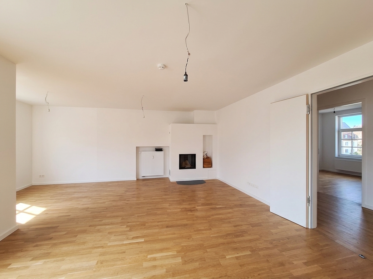 Wohnzimmer mit Kamin