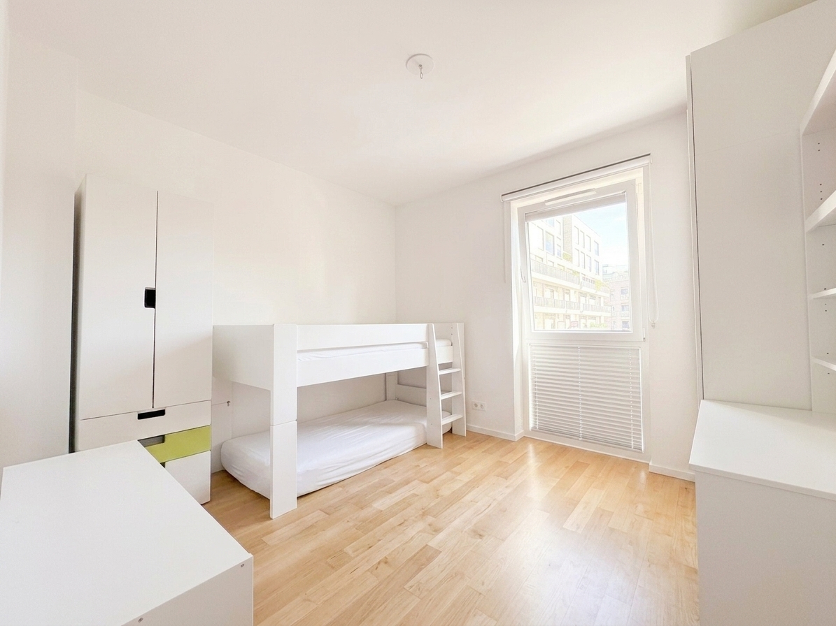 Kinder- / Arbeitszimmer