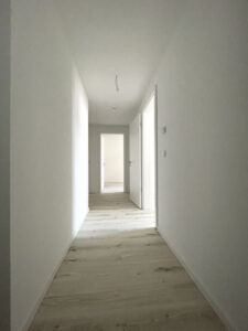 Flur im Souterrain