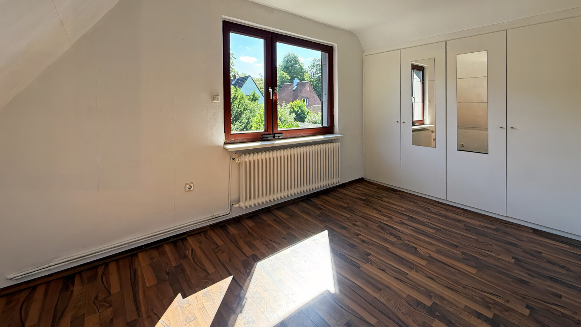 Zimmer 2, Dachgeschoss