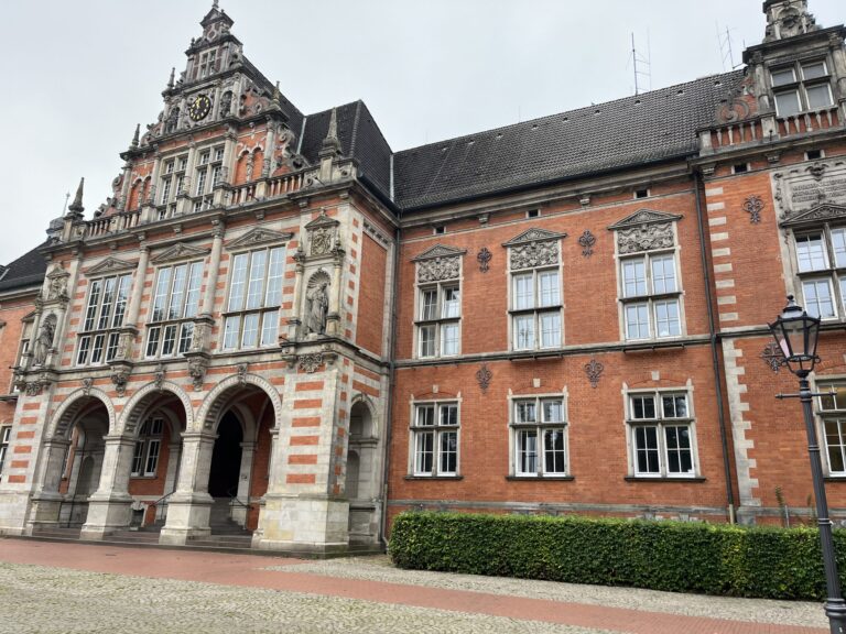 Historisches Backsteingebäude in Hamburg-Harburg