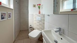 Badezimmer, EG