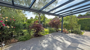 Terrasse (mit Überdachung)