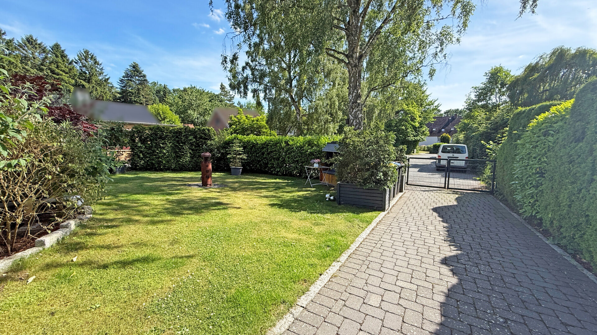Garten (Auffahrt)