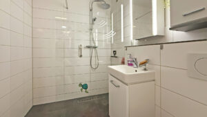 Badezimmer 1