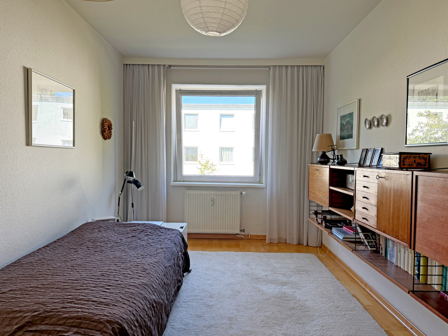 Schlafzimmer 1