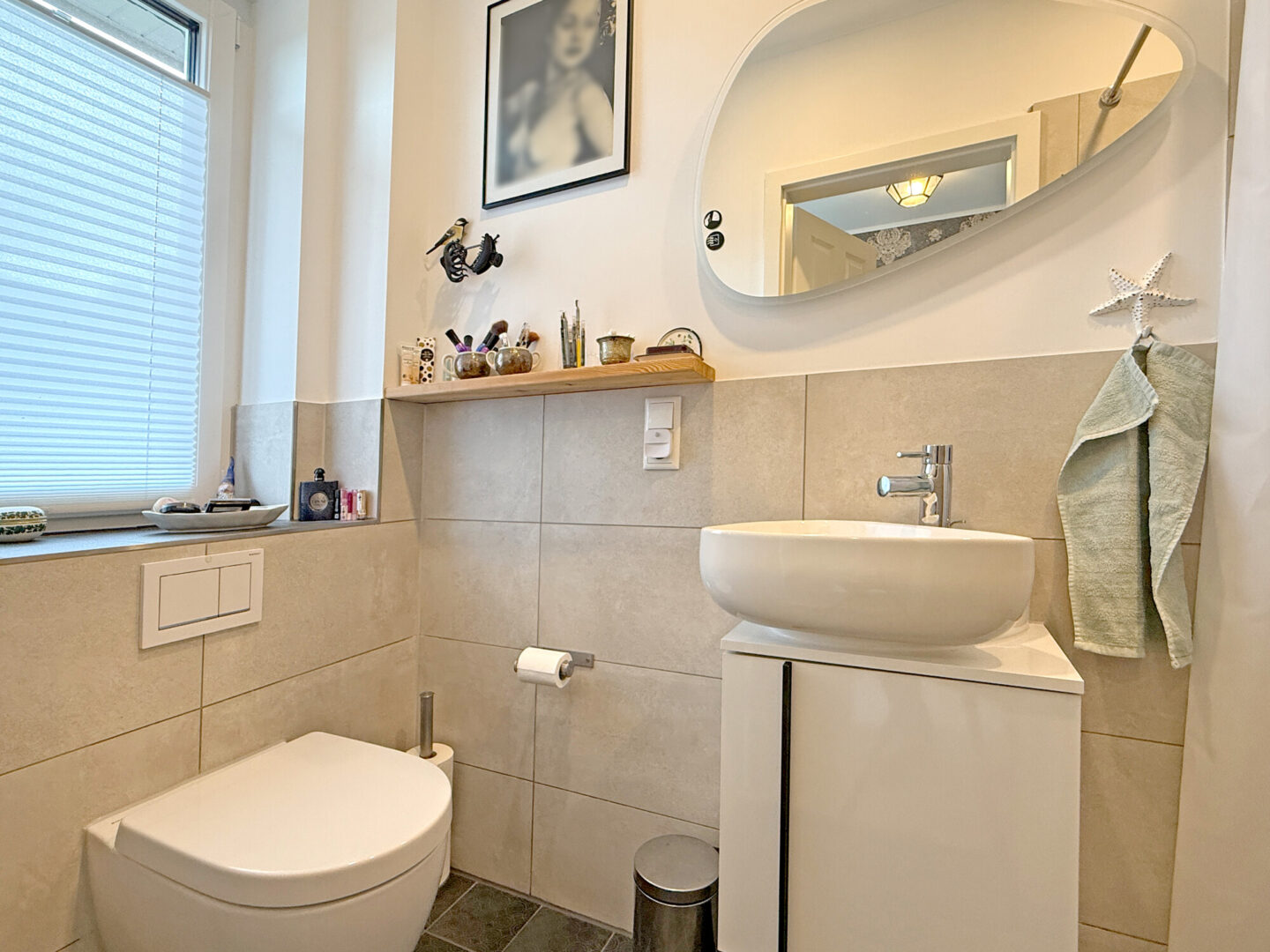 Gäste-WC mit Dusche