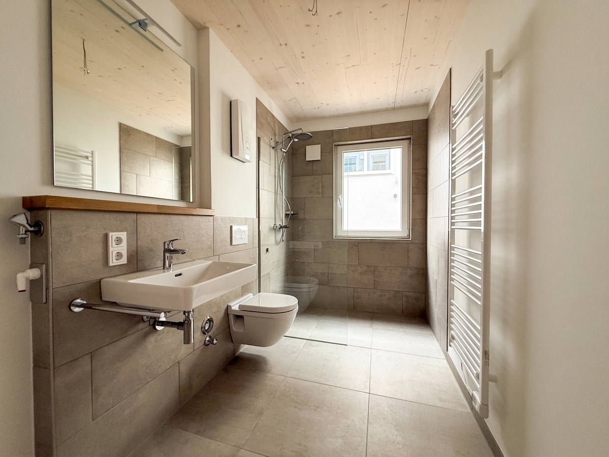 Beispiel Bad mit Dusche