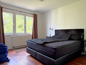 Schlafzimmer 1