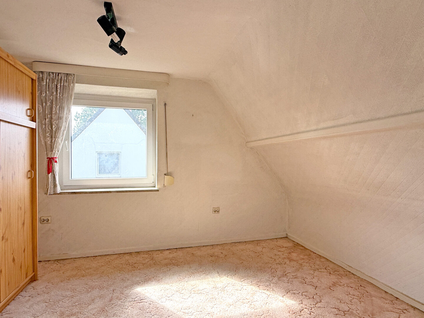 Zimmer_1_OG_Altbestand