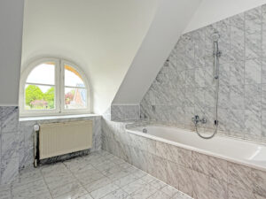 Badezimmer 1