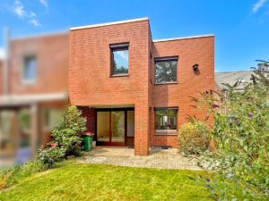 Haus und Terrasse