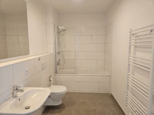 Bsp. Wannenbad - KI-generiert