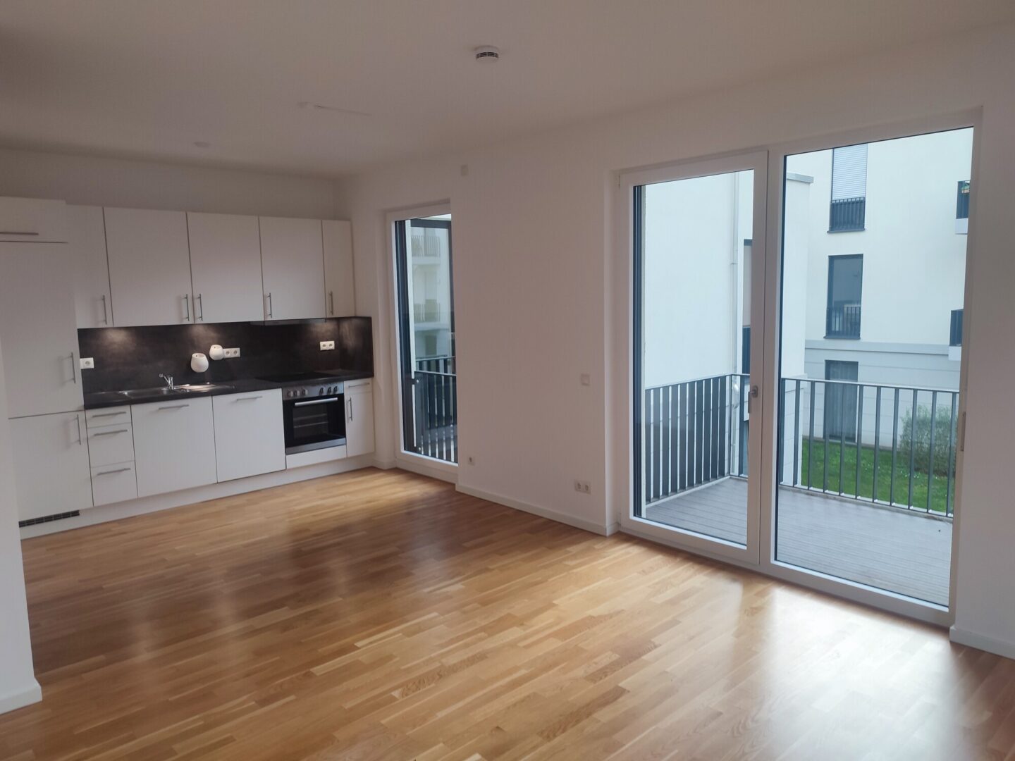 Beispiel Wohnzimmer & Küche