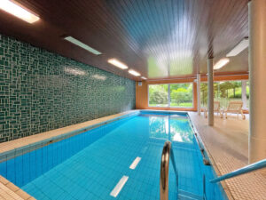 Schwimmbad (Gemeinschaft)