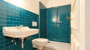 Badezimmer mit Dusche