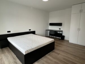Schlafzimmer (2)