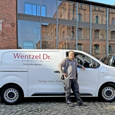 Wentzel Dr. Facility Management Transporter