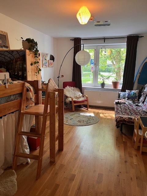 Ideal geschnittene 3-Zimmer-Wohnung in ruhiger Seitenstraße - Kinderzimmer