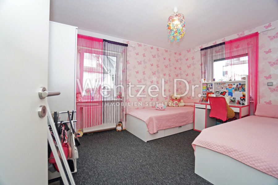 Attraktive Obergeschosswohnung in bester, zentraler Lage von Walluf - Kinderzimmer 2