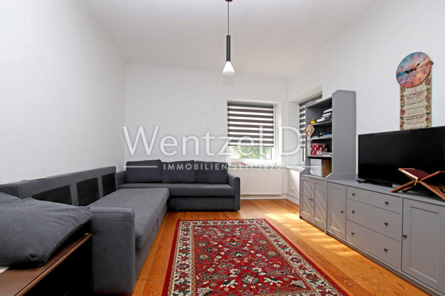 PROVISIONSFREI für Käufer – Frei lieferbare 2-Zimmer Eigentumswohnung in Hamburg Bergedorf - Wohnbereich