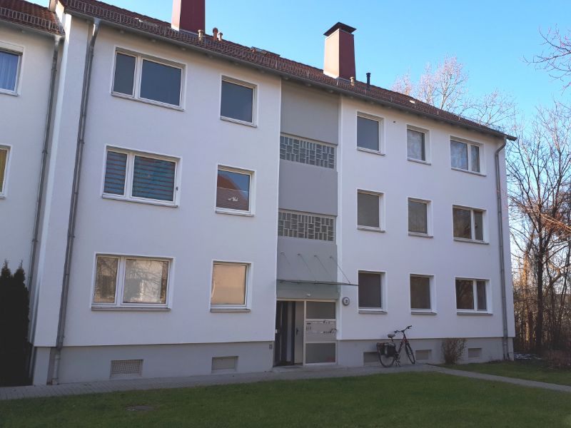 Ideale Single- oder Pärchenwohnung mit Balkon - Aussenansicht