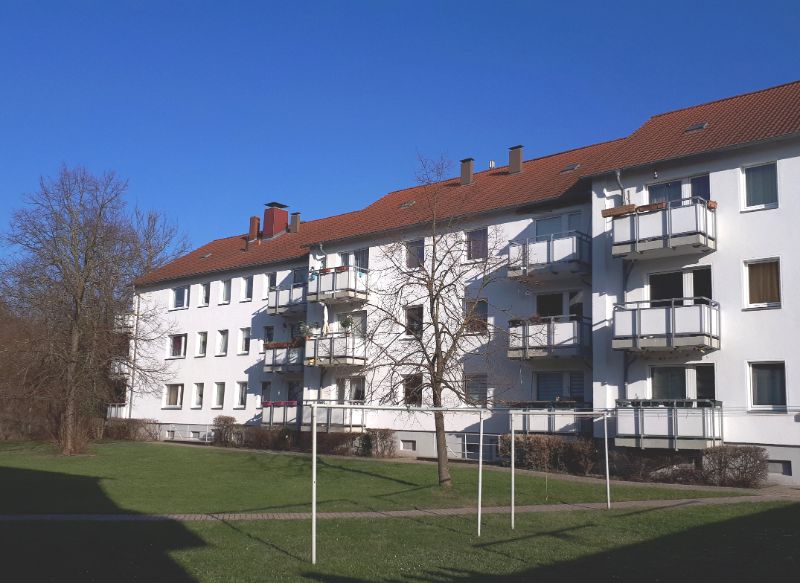 Ideale Single- oder Pärchenwohnung mit Balkon - Aussenansicht