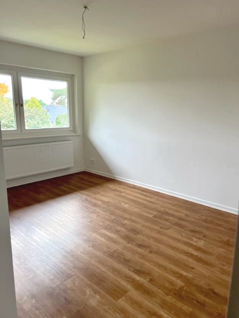 Bereits modernisierte Wohnung mit Wohlfühlcharakter - Schlafzimmer