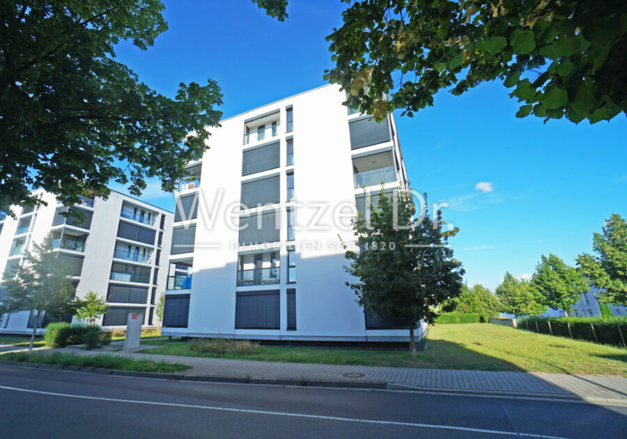 Moderne 3-Zimmer-Wohnung mit 3 Balkonen und Tiefgaragenstellplatz in Mainz Gonsenheim - Außenansicht