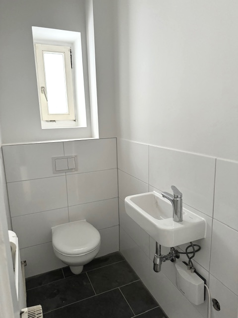 Sanierter Traum in Eimsbüttel - Altbauwohnung mit zwei Balkonen - sep. Wc