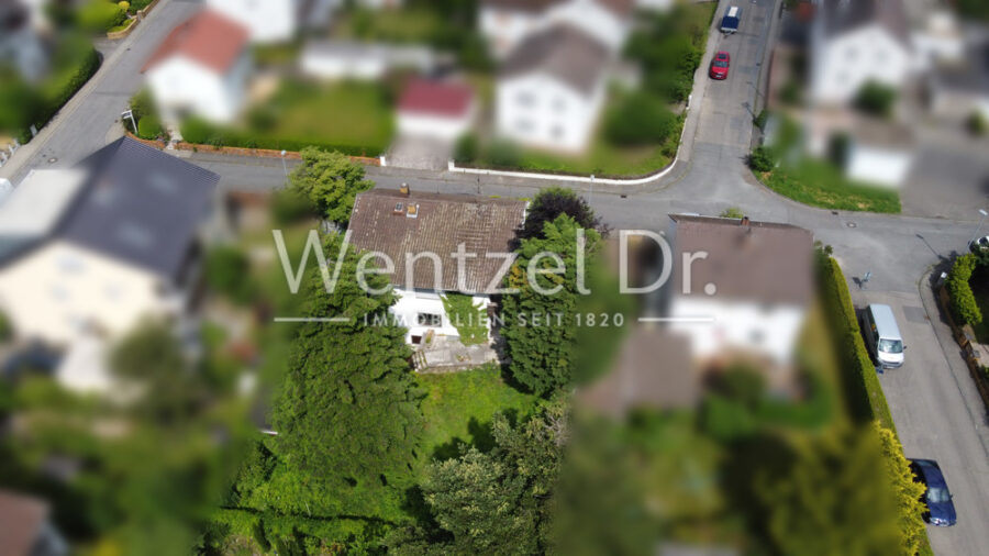 PROVISIONSFREI FÜR KÄUFER - Grundstück mit Potenzial: Sanierungsbedürftiges Haus in Groß-Gerau - Drohne
