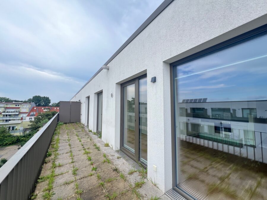 Ideale Raumaufteilung mit großzügiger Außenfläche! - Balkon