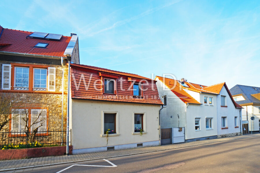 Einfamilienhaus in zentraler Lage von Nierstein - Hausansicht