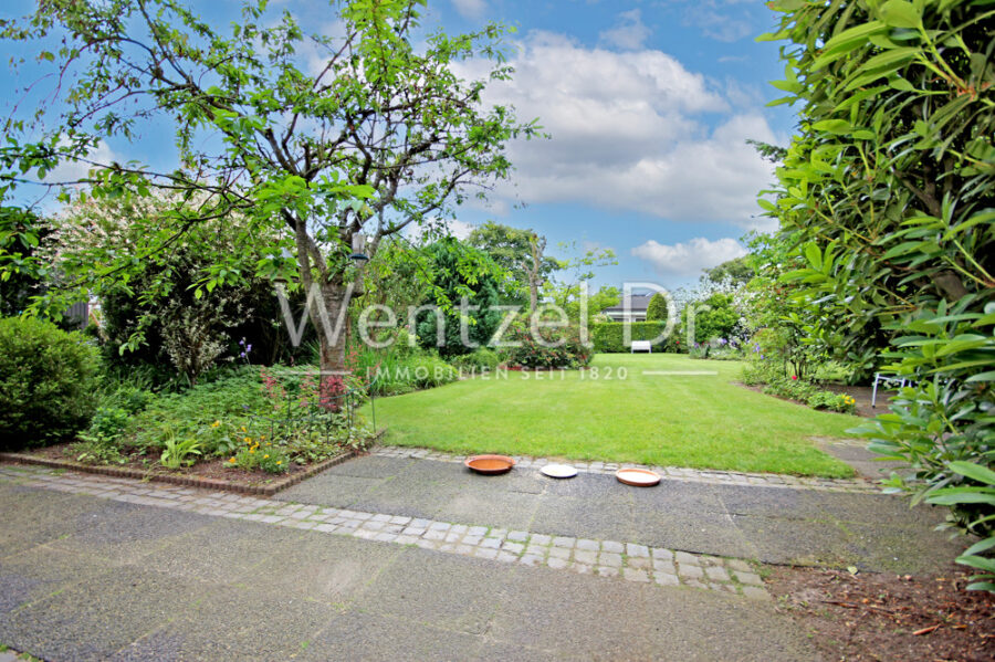 Großzügiges Architektenhaus mit Einliegerwohnung auf Traumgrundstück in wunderschöner Wohnlage - Garten