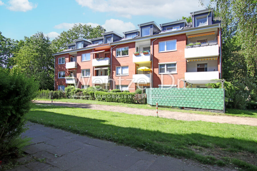 PROVISIONSFREI FÜR KÄUFER - 3-Zimmer-Erdgeschosswohnung mit Terrasse und Garten - Rückansicht