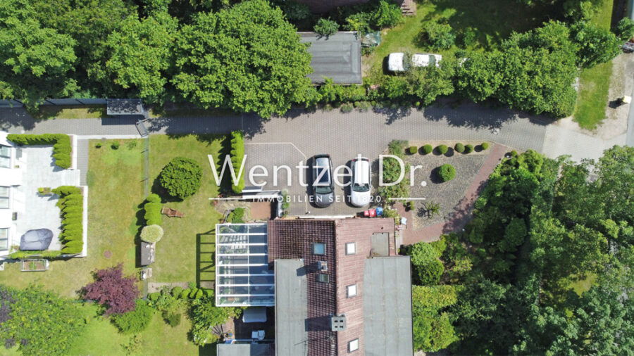 PROVISIONSFREI für Käufer –Doppelhaushälfte auf 575 m² Grundstück! - Luftaufnahme